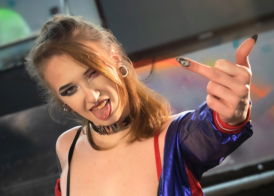 Samantha “Sexy Sam in lusty Harley Quinn cosplay outfit” UKXXXPass
