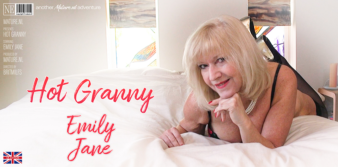 Emily Jane Hot British Granny Emily Jane plays with herself in bed Mature.NL