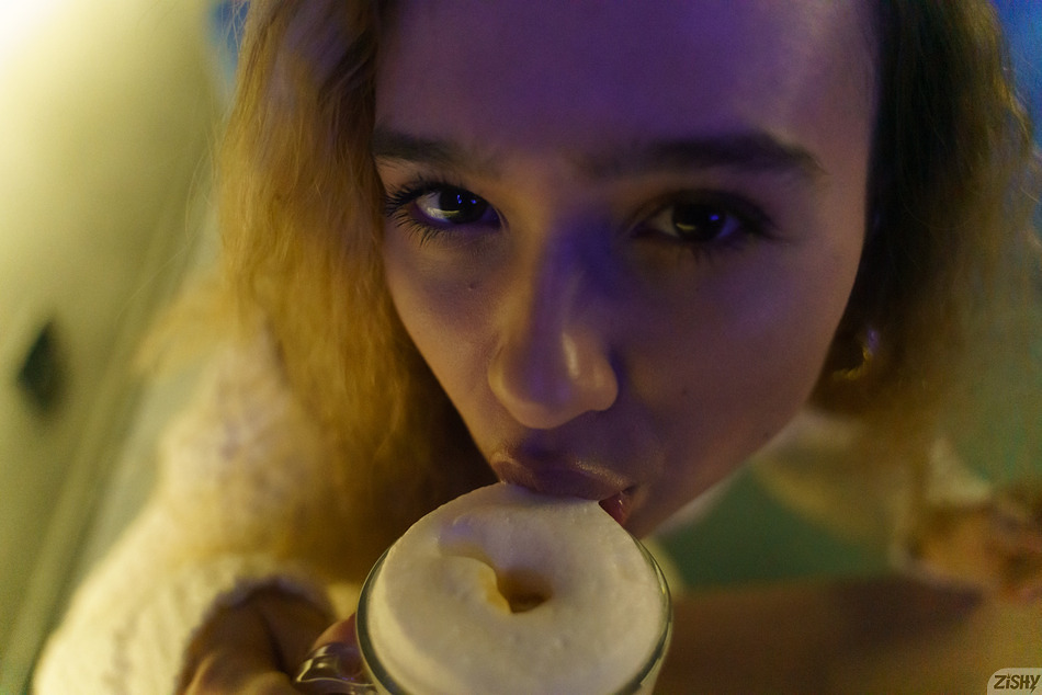 Nyla Rox “Girls Night 1” Zishy