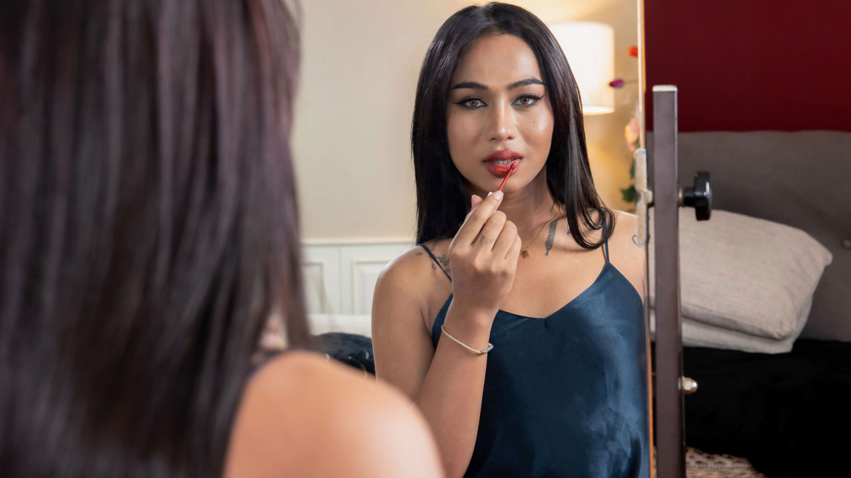 Sara “Lipstick and Lust” AsianTGirl